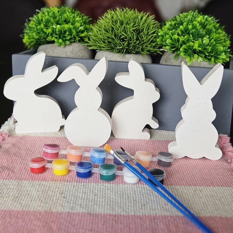 Krāsojamā figūriņa ar krāsu komplektu - Zaķis