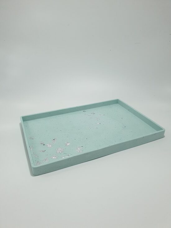 Dekoratīvs šķīvis