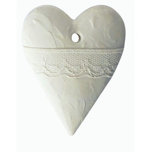 Graine Creative lace heart plaster cast