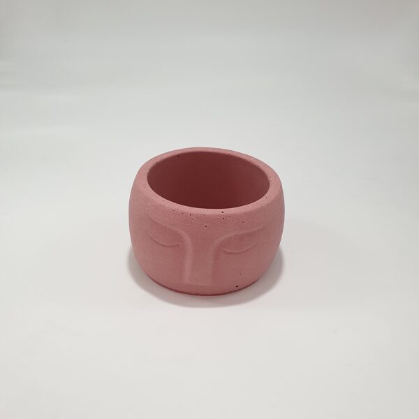 Trauks puķpodam, svecēm vai aksesuāru glabāšanai